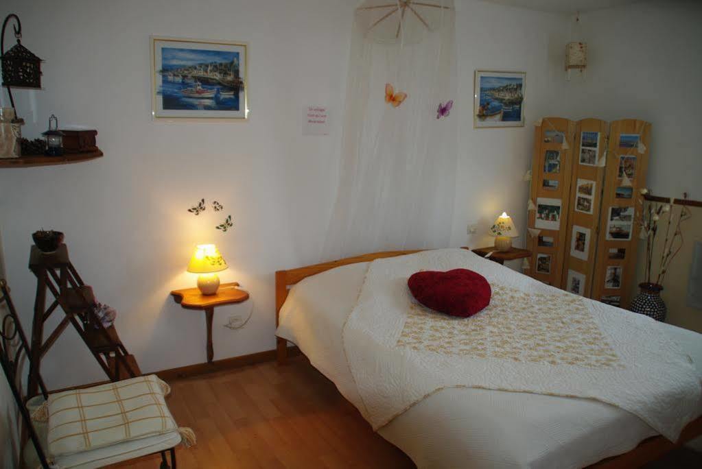 Chambres D'Hotes Les Fleurettes En Baie Du Mont Saint Michel Exterior foto